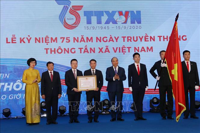 Hình ảnh: Thủ tướng Nguyễn Xuân Phúc: TTXVN cần tiếp tục giữ vững vị thế là một trung tâm thông tin tin cậy của Đảng, Nhà nước số 1