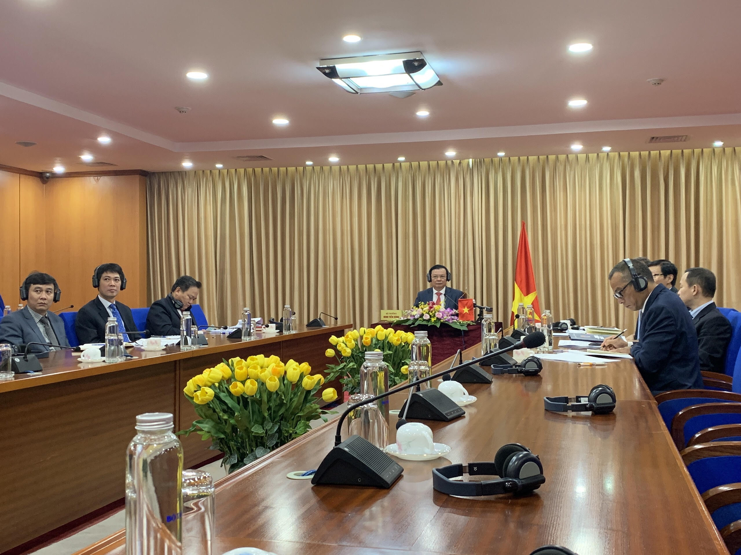 Việt Nam chia sẻ cơ chế tài chính để ứng phó dịch COVID-19 khi nguồn thu giảm