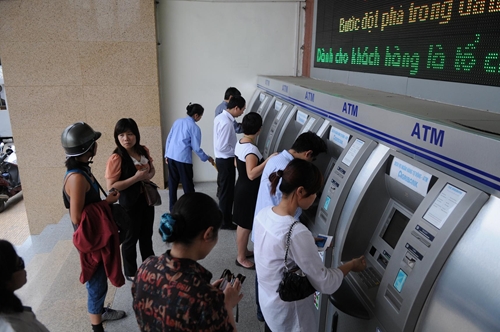 Đảm bảo chất lượng dịch vụ và an toàn hoạt động ATM dịp Tết Nguyên đán 2016