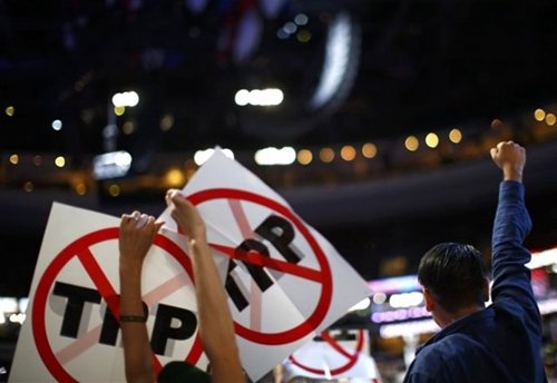 TPP Cuộc đấu cam go giữa ngành lập pháp và hành pháp Mỹ