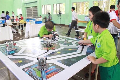 Đà Nẵng Sôi động Ngày hội Robothon năm 2016