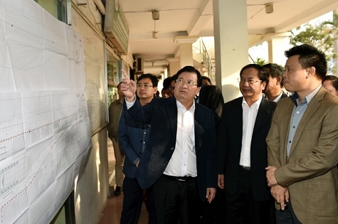 Phó Thủ tướng Trịnh Đình Dũng làm việc với lãnh đạo ngành đường sắt