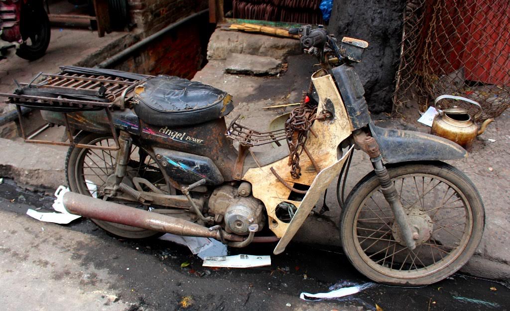 Xe máy đồng nát tung hoành trên đường phố Hà Nội  baotintucvn