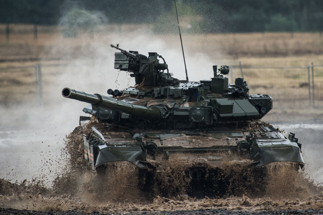 Thưởng thức hình ảnh xe tăng T-90 đến từ Nga và được sử dụng rộng rãi tại Iraq, xem trực tiếp những cải tiến kỹ thuật mới nhất và khám phá tầm quan trọng của nó trong các hoạt động chiến tranh.