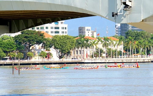 Giải đua thuyền truyền thống Cúp VTV8 mở rộng trên sông Hàn, Đà Nẵng