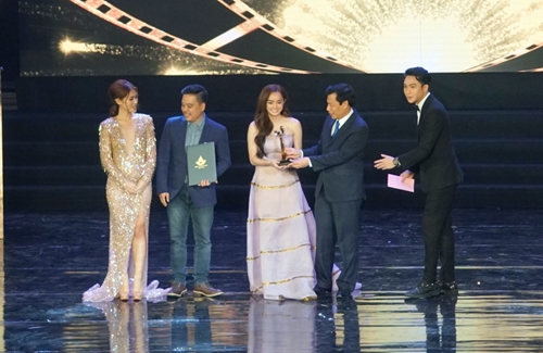 “Sống và kể lại” đạt giải Bông sen Vàng Liên hoan phim Việt Nam lần thứ 20