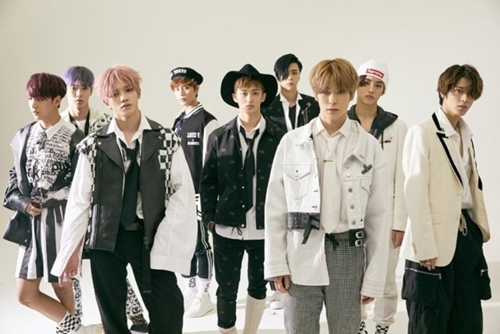 Nhóm nhạc Hàn Quốc - NCT 127 biểu diễn tại Việt Nam