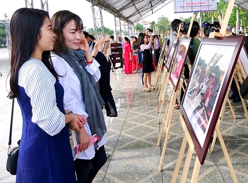 Khai mạc triển lãm ảnh đất nước và con người Hàn Quốc - Quảng Nam