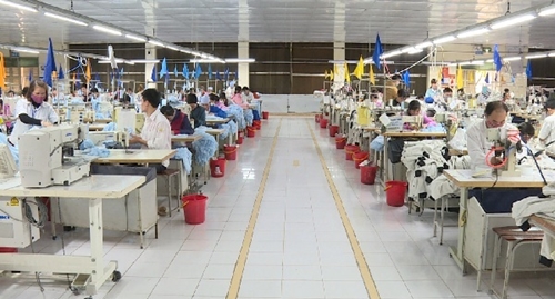 Nhiều đơn hàng gia công dệt may ở Hưng Yên được ký kết từ đầu năm