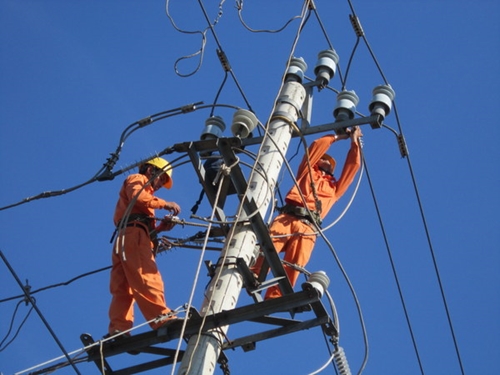 Điện lực miền Trung đảm bảo cung ứng điện phục vụ Tết Nguyên đán Mậu Tuất