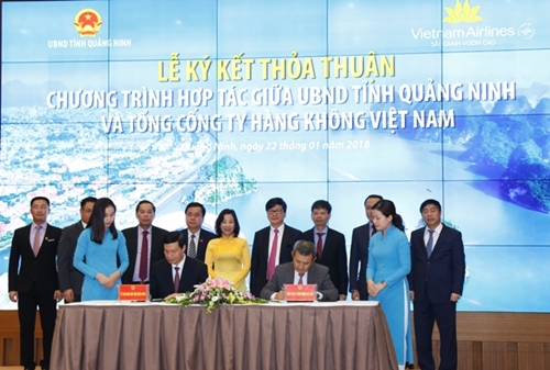 Vietnam Airlines và UBND tỉnh Quảng Ninh ký kết thỏa thuận hợp tác chiến lược