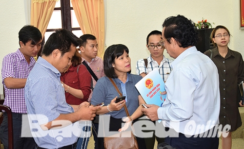 Chủ tịch UBND tỉnh - Dương Thành Trung tiếp các doanh nghiệp nuôi tôm ứng dụng công nghệ cao