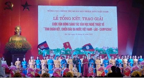Trao giải Cuộc vận động sáng tác “Tình đoàn kết chiến đấu ba nước Việt Nam - Lào - Campuchia”