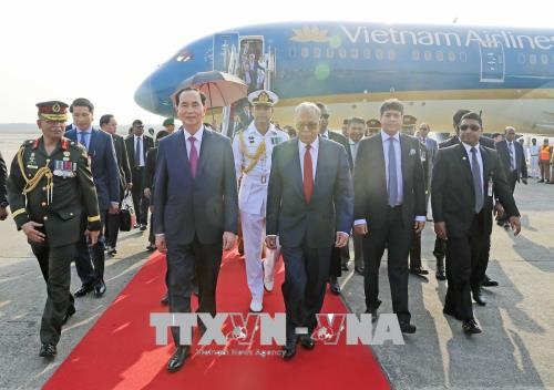 Chủ tịch nước Trần Đại Quang bắt đầu thăm chính thức Bangladesh