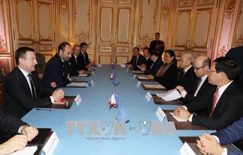 Tổng Bí thư Nguyễn Phú Trọng hội kiến Thủ tướng Pháp Édouard Philippe
