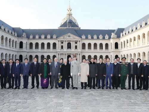 Tổng Bí thư thăm thành phố Choisy Le Roi, gặp gỡ những người bạn Pháp