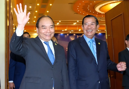 Thủ tướng kết thúc chuyến tham dự Hội nghị cấp cao Ủy hội sông Mekong quốc tế lần thứ 3
