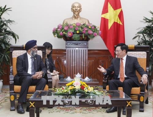 Bộ trưởng Quốc phòng Canada Việt Nam là đối tác quan trọng của Canada ở khu vực