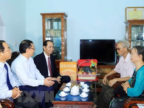 Chủ tịch nước Trần Đại Quang làm việc tại tỉnh Hưng Yên