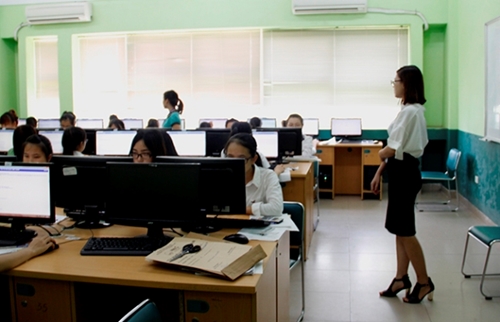 Tăng cường tự chủ nhân sự ở các trường đại học Việt Nam