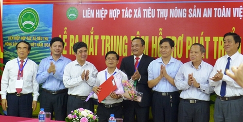 Ra mắt Trung tâm Hỗ trợ Phát triển Hợp tác xã Việt Nam