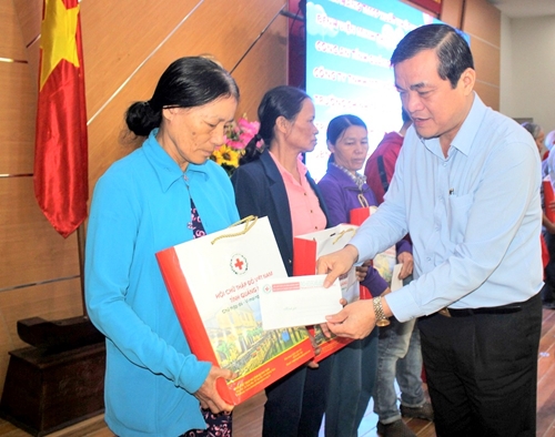 Quảng Nam Hơn 260 triệu đồng ủng hộ “Tết vì người nghèo và nạn nhân chất độc da cam”