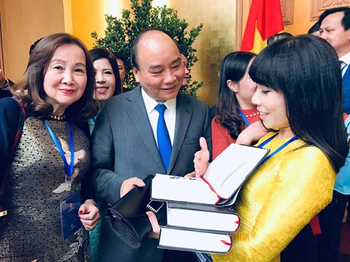 Nữ nhà báo kết nối truyền thông hai nước Việt Nam và Áo