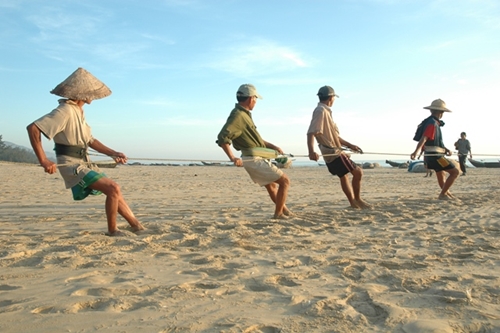 Thúc đẩy ngành du lịch Việt Nam phát triển bền vững