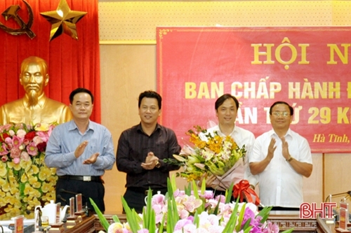 Đồng chí Hoàng Trung Dũng được bầu giữ chức Phó Bí thư Thường trực Tỉnh ủy Hà Tĩnh
