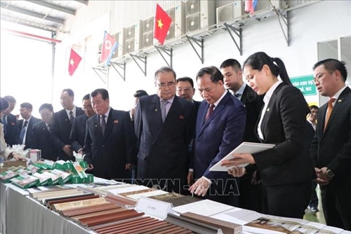Đoàn đại biểu lãnh đạo cấp cao Đảng Lao động Triều Tiên thăm tỉnh Hải Dương