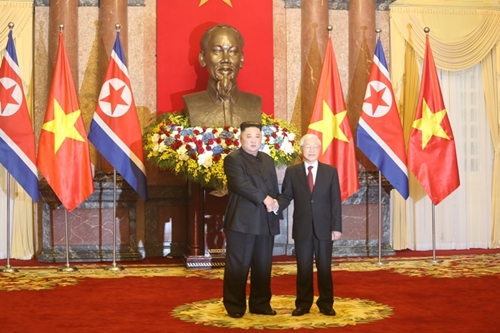 Phát triển hơn nữa quan hệ giữa hai Đảng, hai nước Việt Nam - Triều Tiên