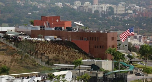 Venezuela yêu cầu phái đoàn ngoại giao Mỹ về nước