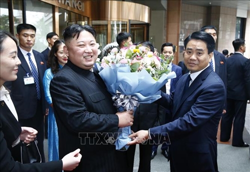 Chủ tịch Kim Jong-un rời Hà Nội lên đường về nước