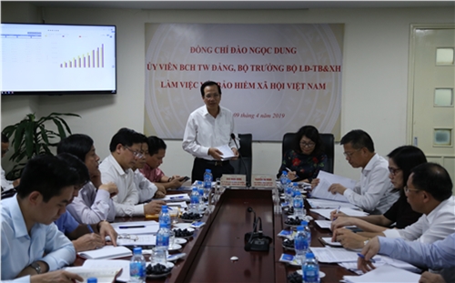 Bộ trưởng Đào Ngọc Dung làm việc với Bảo hiểm xã hội Việt Nam