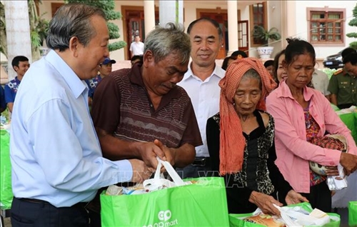Phó Thủ tướng Thường trực Trương Hòa Bình thăm đồng bào dân tộc thiểu số, gia đình chính sách tại Bình Phước