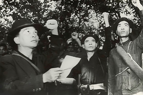 Thành lập Đội Việt Nam tuyên truyền giải phóng quân