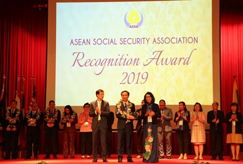 BHXH Việt Nam nhận Giải thưởng ASSA về cải cách thủ tục hành chính