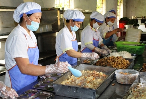 Hà Nội Tăng cường phối hợp để đảm bảo an toàn cho bếp ăn tập thể trường học