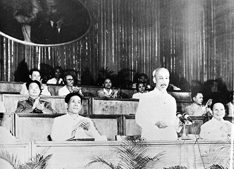 Các nhiệm vụ chiến lược của cách mạng Việt Nam nêu trong Đại hội III của Đảng