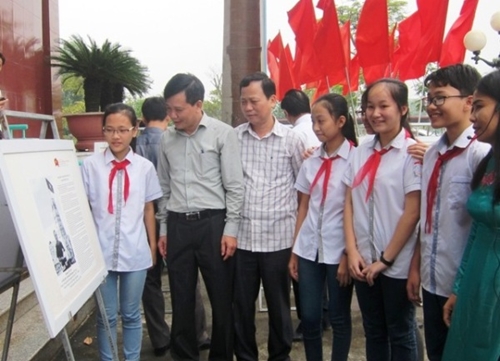 Exhibition on Hoang Sa and Truong Sa archipelagos in Thanh Hoa
