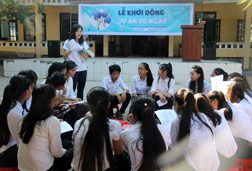 Students in Ly Son receive free summer lessons
