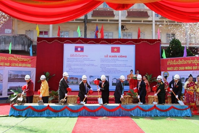 Vietnam supports Laos in educational and training building projects