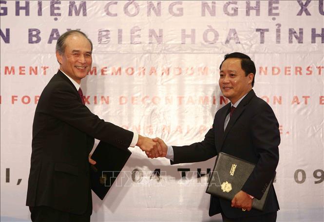 Vietnam, Japan cooperate in treating dioxin at airport