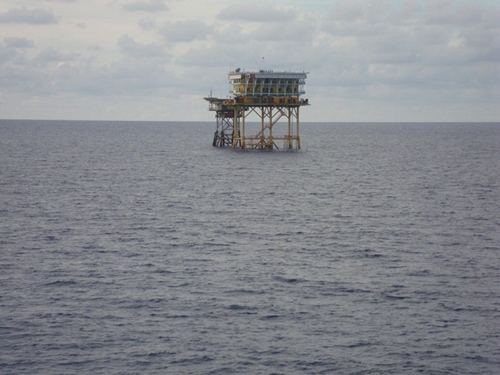 Offshore fulcrums