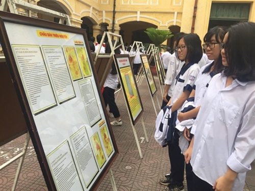 Exhibition affirming Vietnam’s sovereignty over Paracel and Spratly in Khanh Hoa