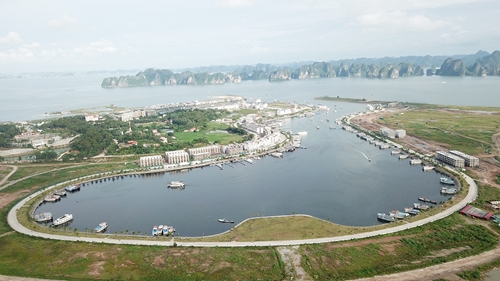 Building Tuan Chau Island as a shining pearl