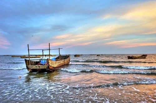 Quang Ninh develops Tra Co national tourism site