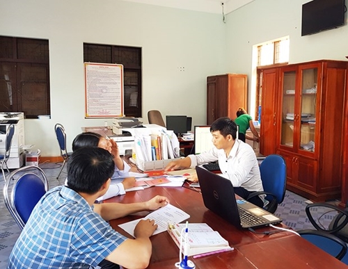 Quang Ninh works hard on administration procedure simplification