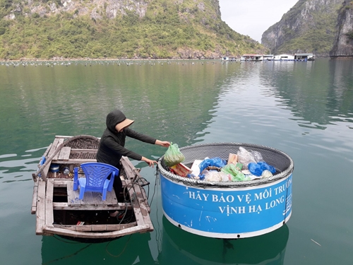 Ha Long Bay to ban disposable plastic items from next month