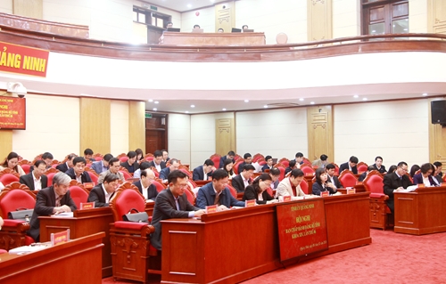 Quang Ninh province Draft political report puts forth important issues